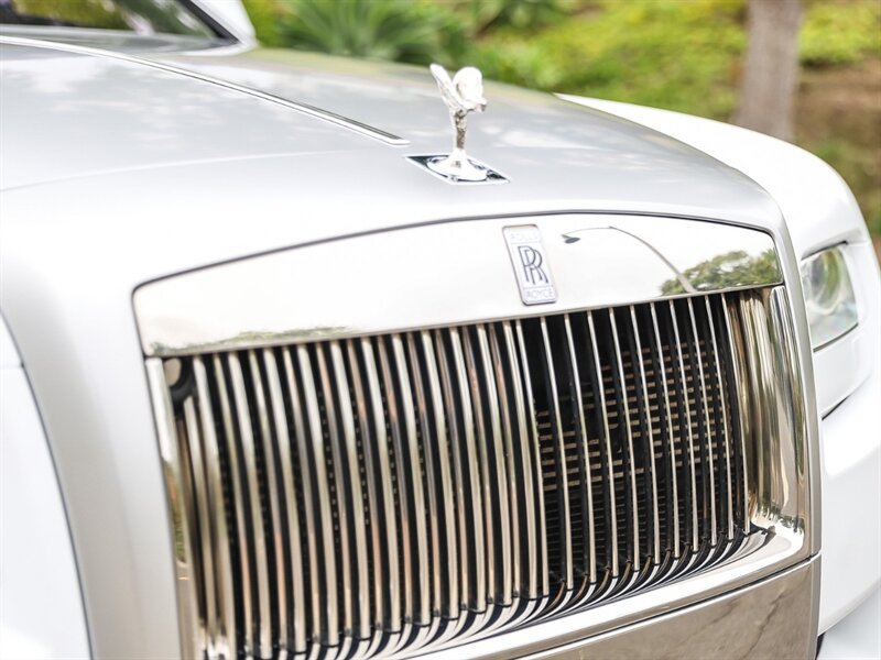 Used 2012 Rolls-Royce Ghost RWD image 10