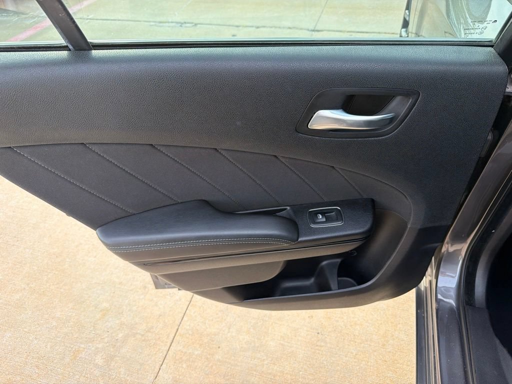 Used 2022 Dodge Charger SXT w/ Blacktop Package RWD image 14