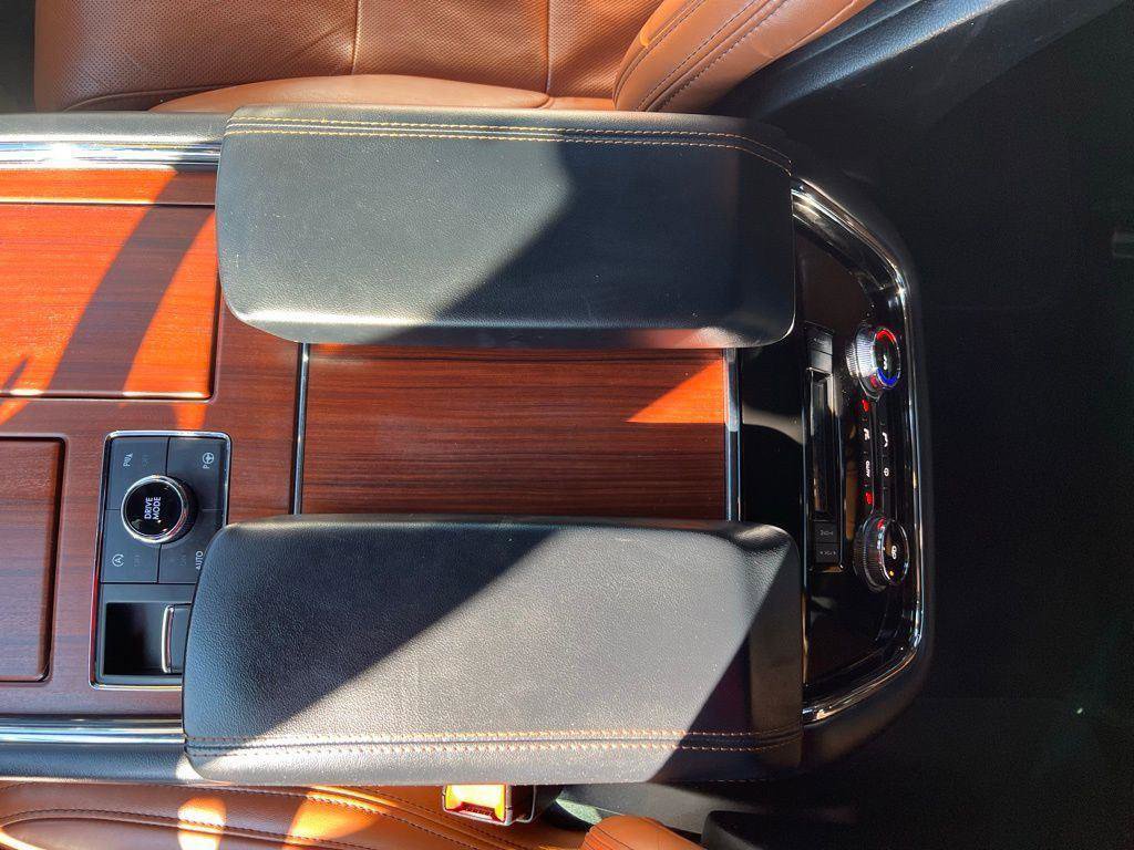 Used 2021 Lincoln Navigator L Reserve w/ Luxury Package image 33