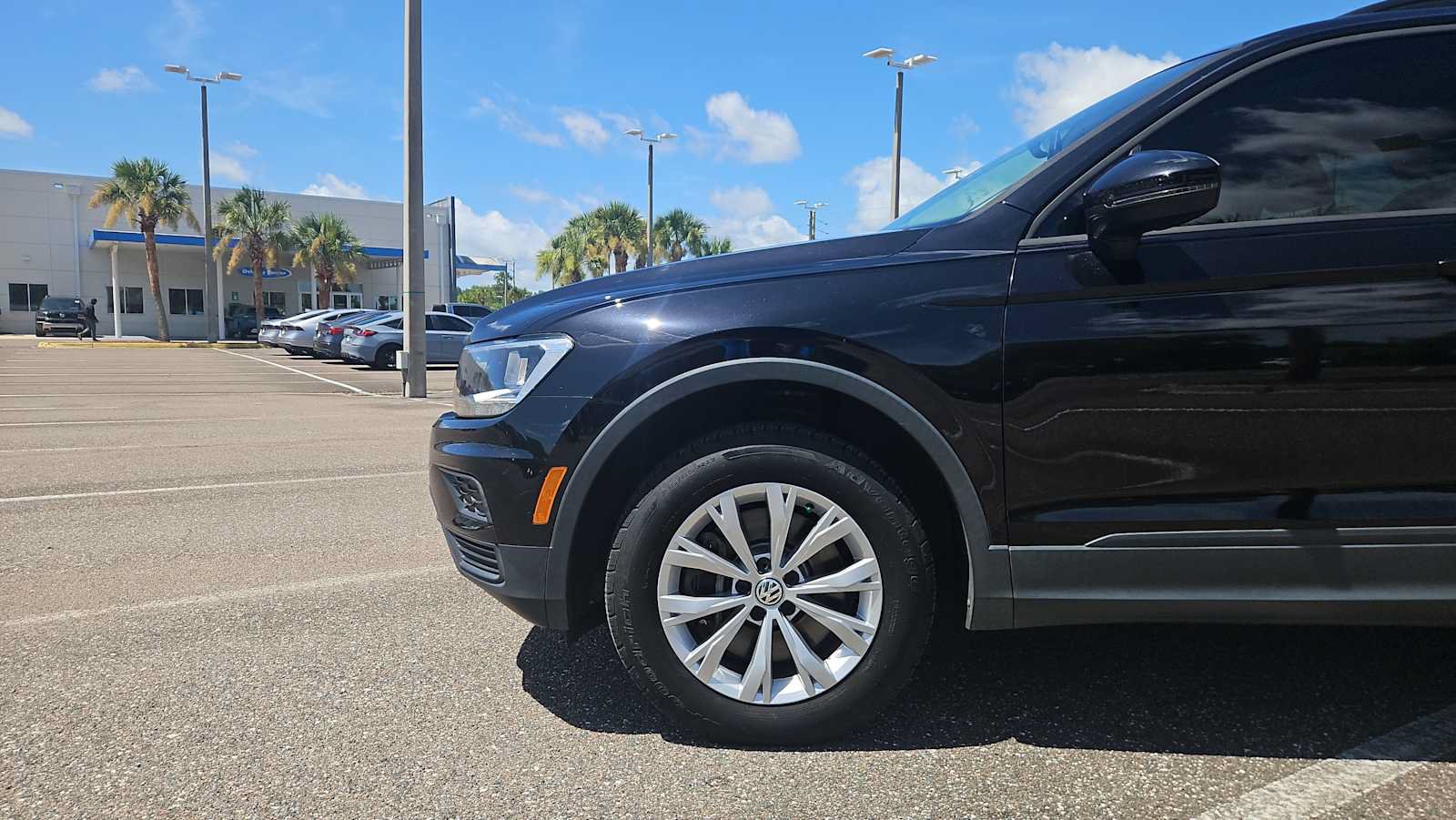 Used 2020 Volkswagen Tiguan S FWD image 18