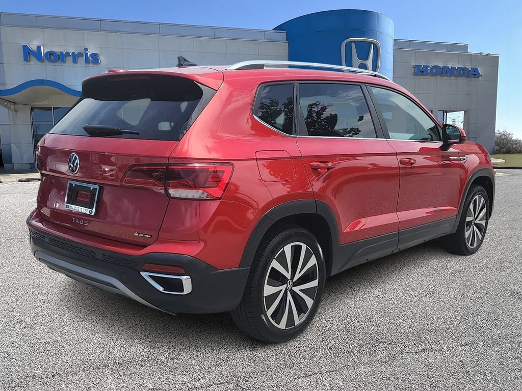 Used 2022 Volkswagen Taos SE AWD/4WD image 4