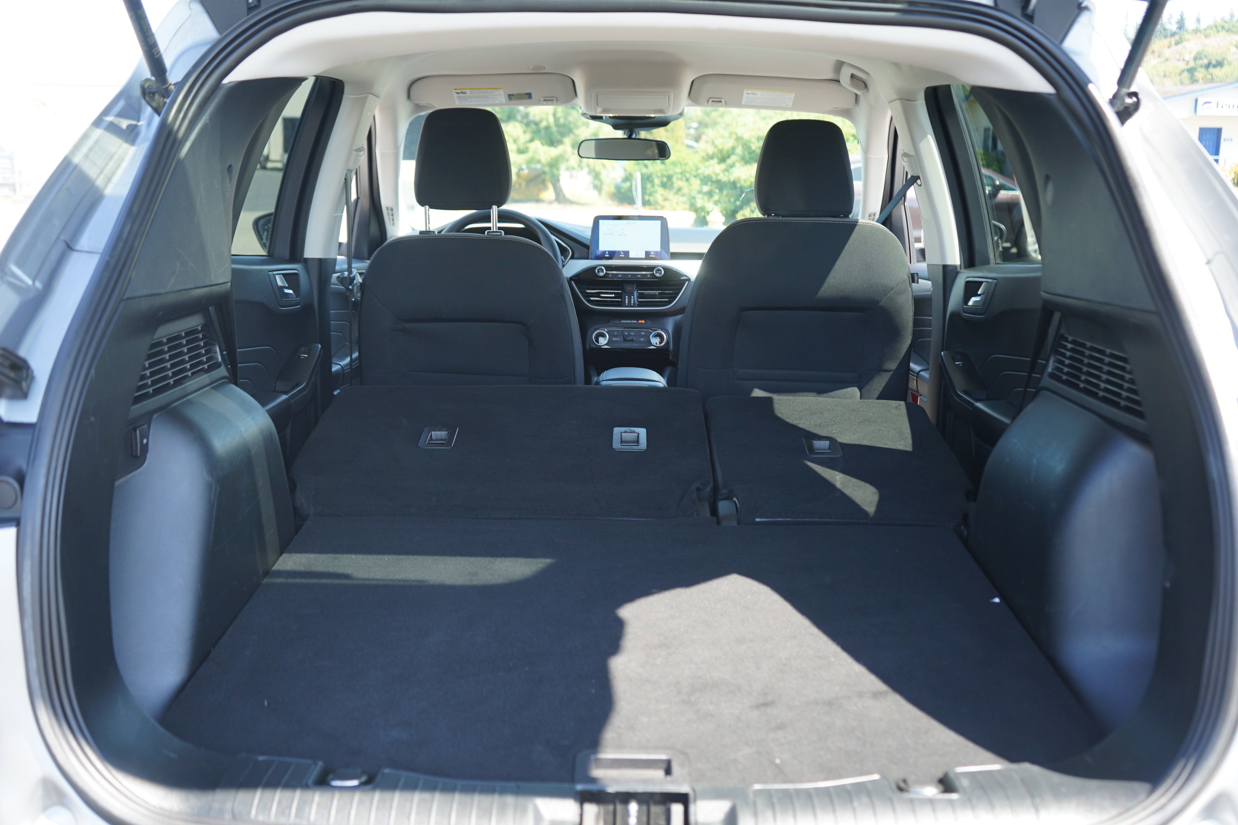 Used 2021 Ford Escape SE image 29