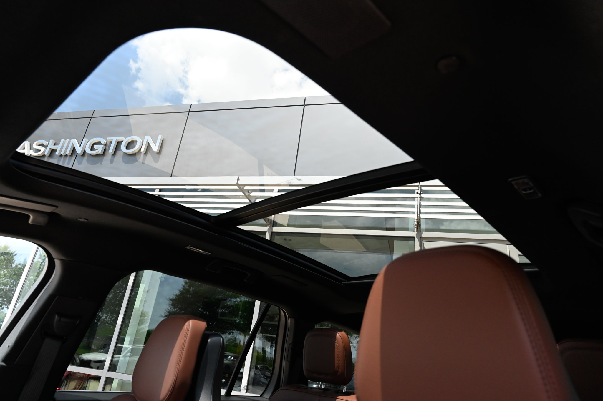 Used 2026 Lincoln Aviator Reserve AWD/4WD image 34