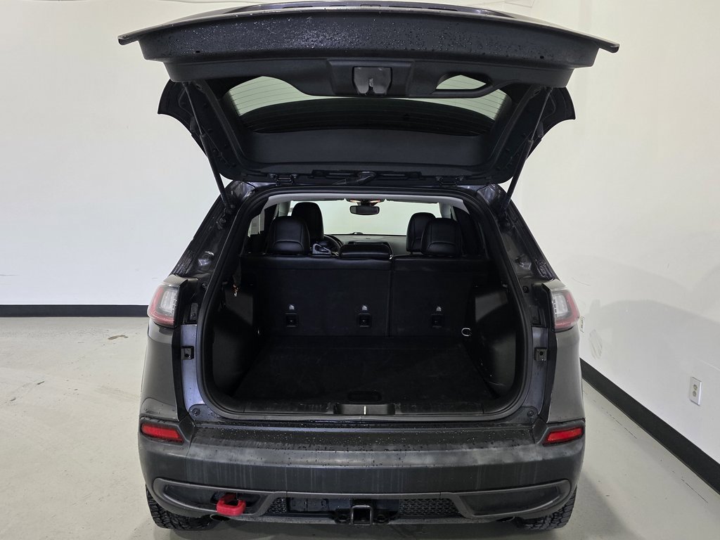 Used 2022 Jeep Cherokee Trailhawk w/ Trailer Tow Group image 29