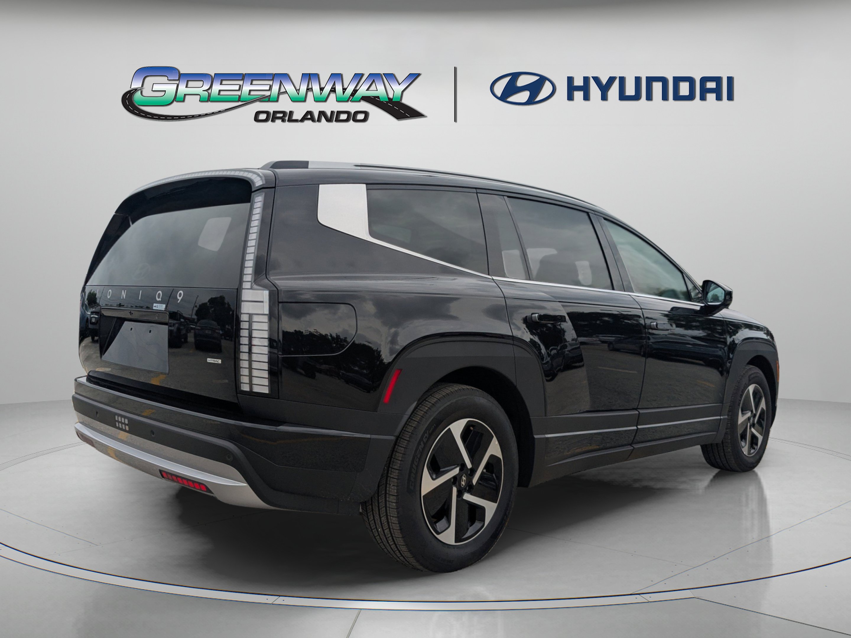 Certified 2026 Hyundai Ioniq 9 SE AWD/4WD image 8