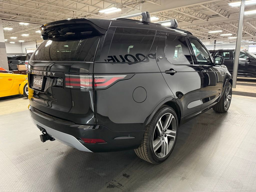 Used 2023 Land Rover Discovery Metropolitan Edition image 4