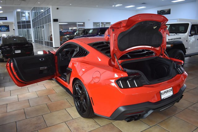 Used 2024 Ford Mustang GT Premium image 15