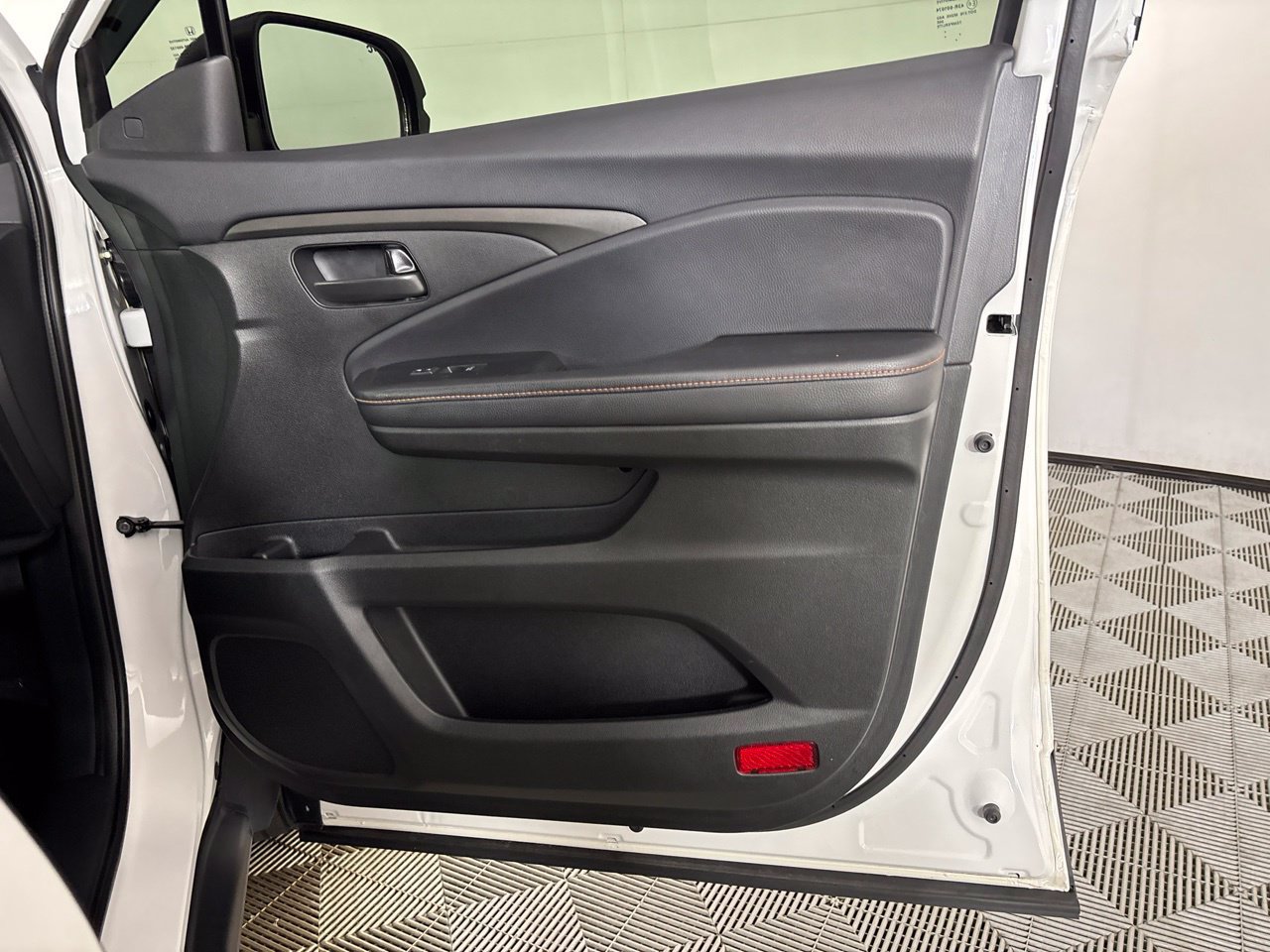 Used 2024 Honda Passport TrailSport image 30