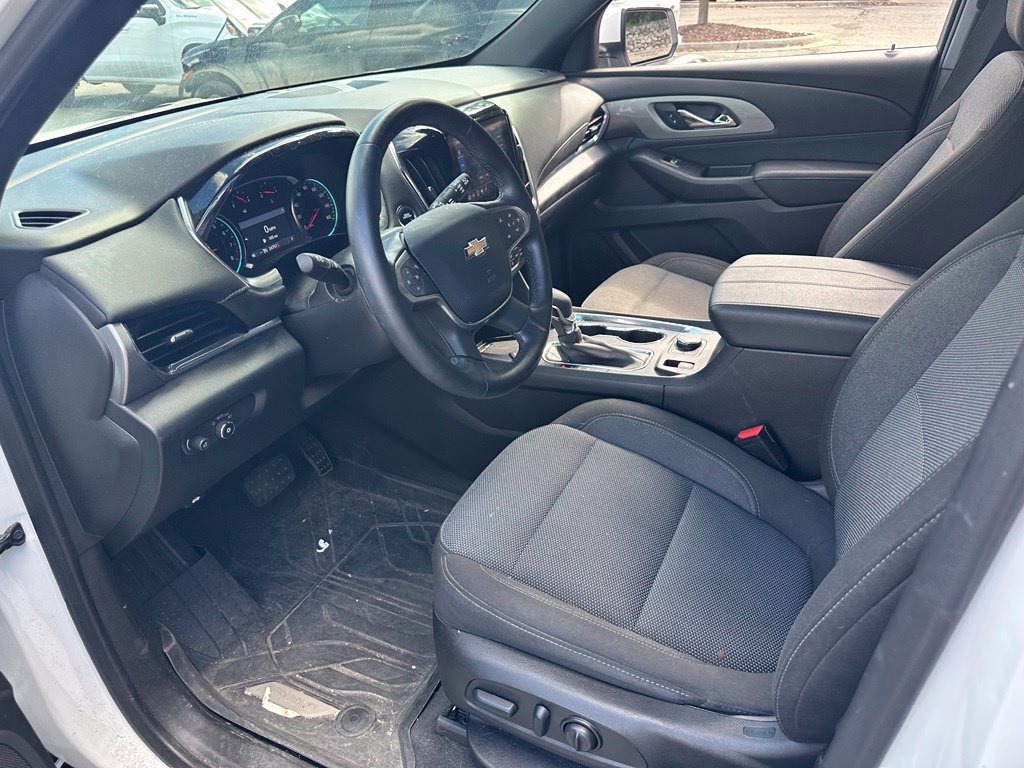 Used 2023 Chevrolet Traverse LT FWD image 10