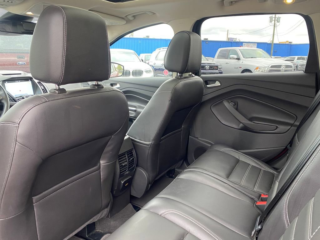 Used 2017 Ford Escape Titanium w/ Canadian Touring Package AWD/4WD image 15