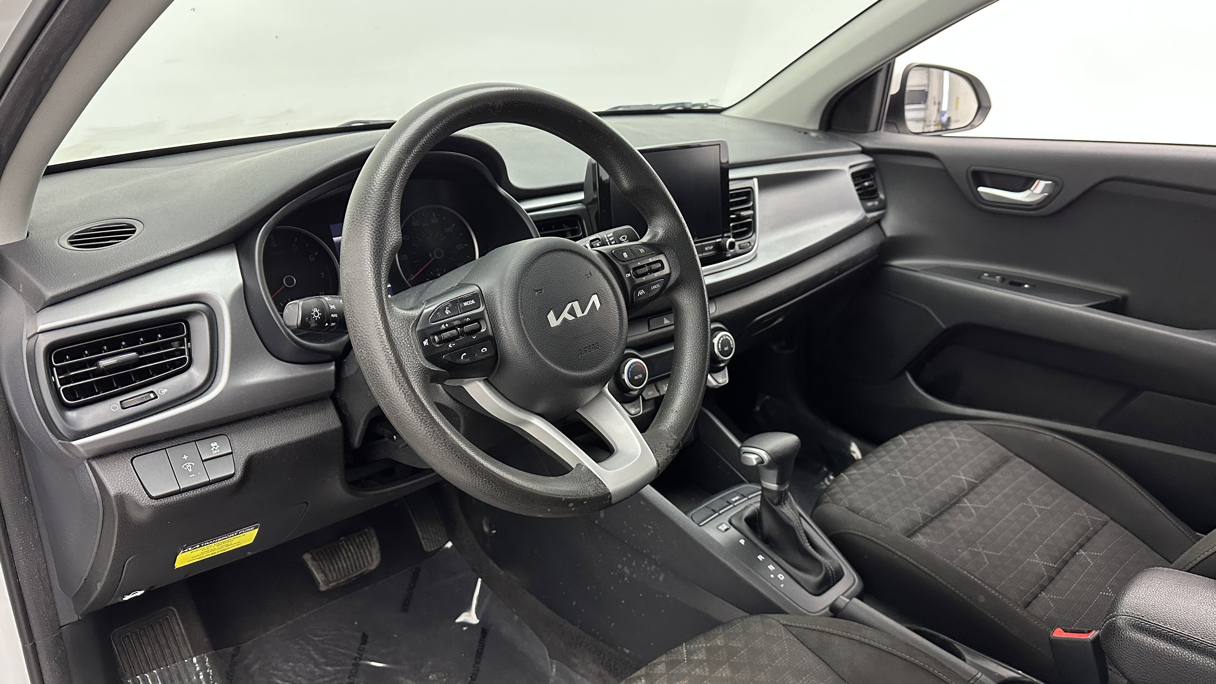 Used 2023 Kia Rio S w/ Technology Package image 8