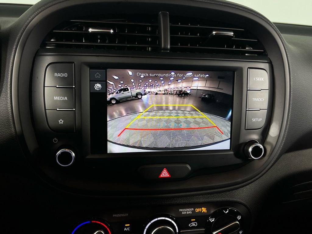 Used 2025 Kia Soul LX image 29