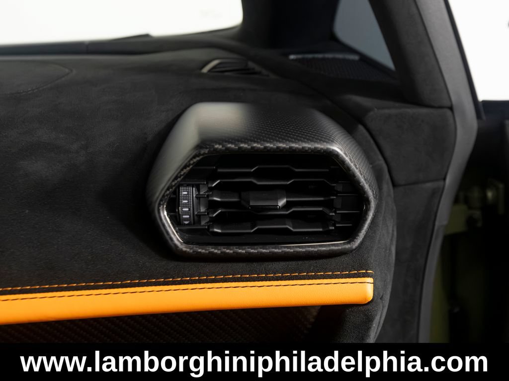 Used 2023 Lamborghini Huracan STO RWD image 34