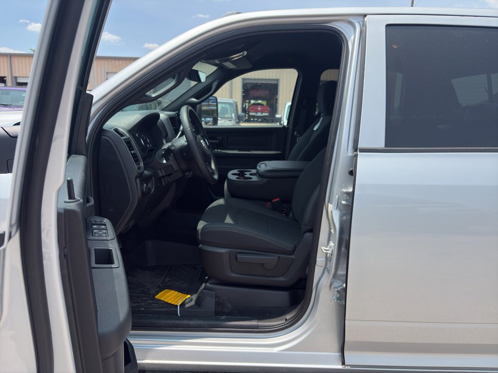New 2026 RAM 2500 Tradesman AWD/4WD image 11