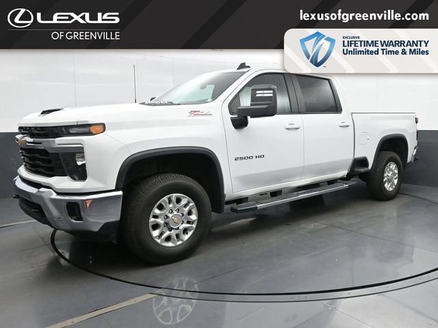 Used 2025 Chevrolet Silverado 2500 LT AWD/4WD image 4