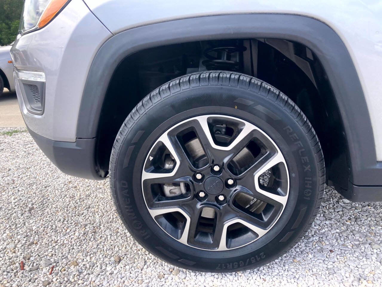 Used 2019 Jeep Compass Trailhawk image 21