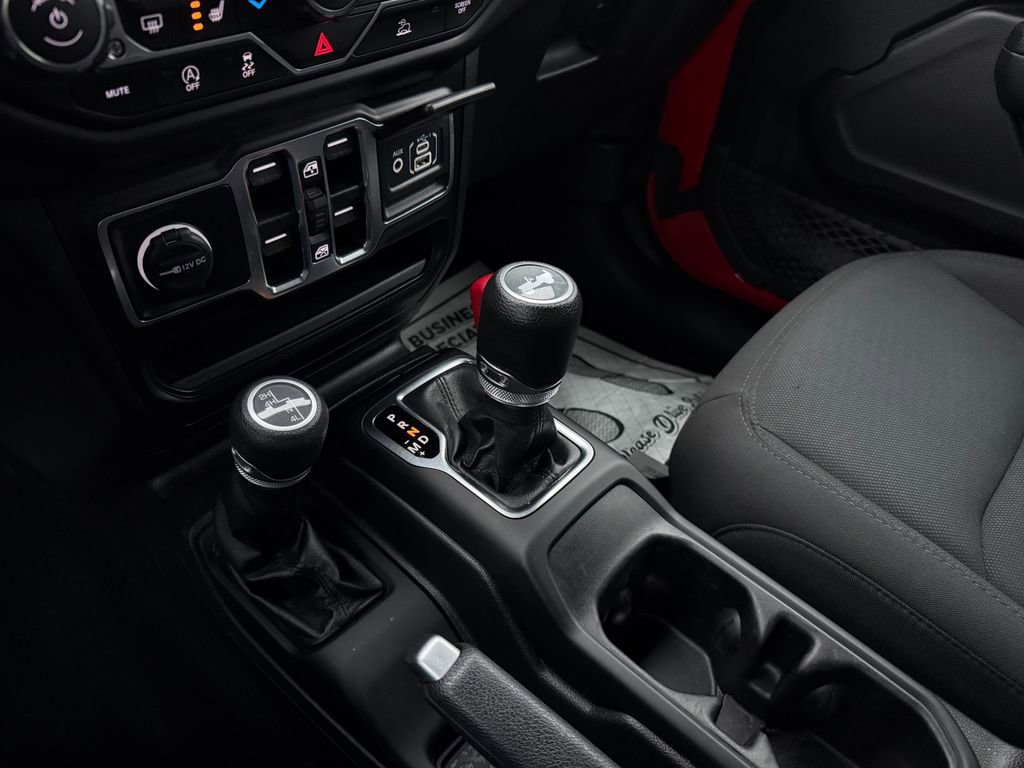 Used 2022 Jeep Wrangler Unlimited Sport image 26