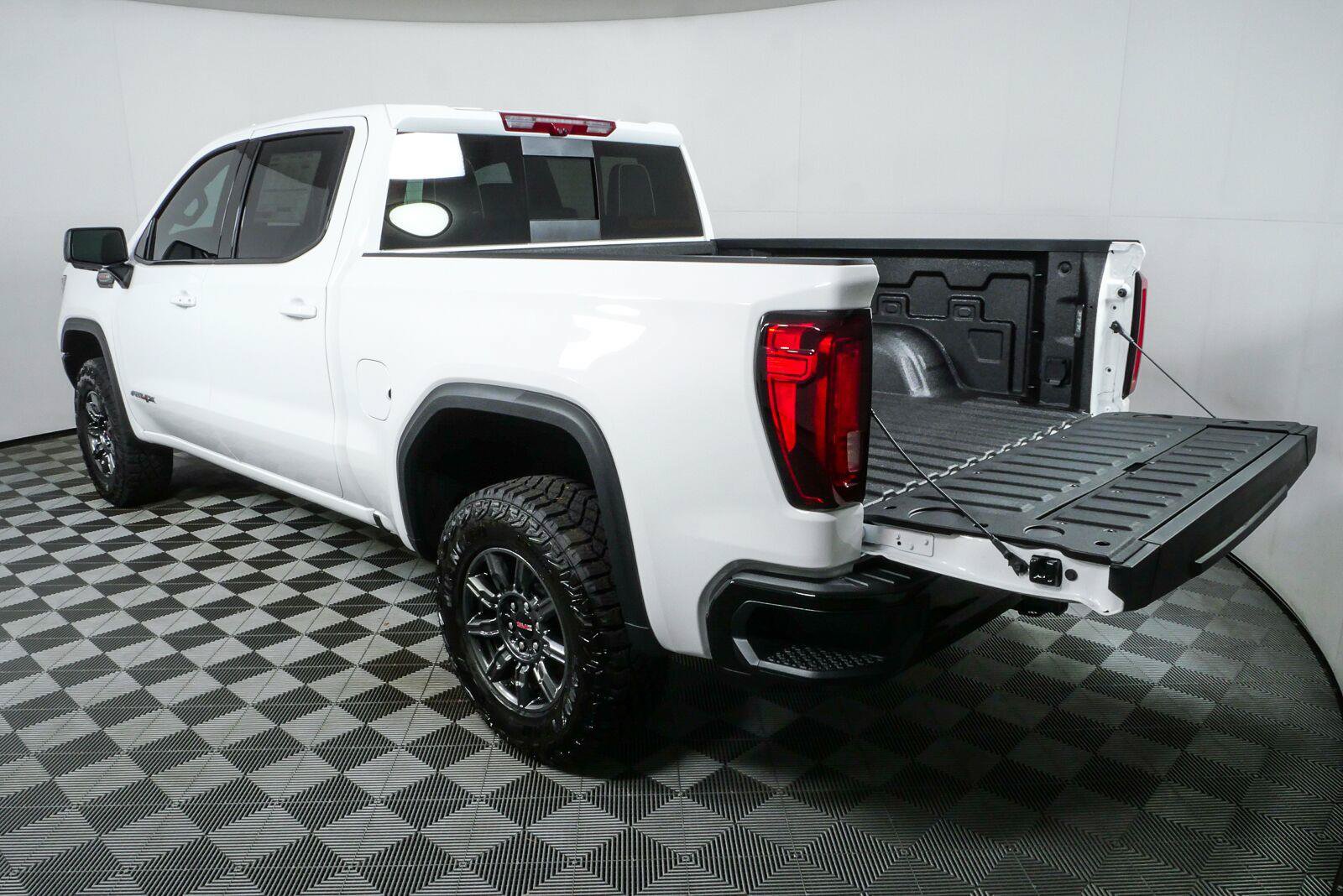 New 2026 GMC Sierra 1500 AT4X AWD/4WD image 33