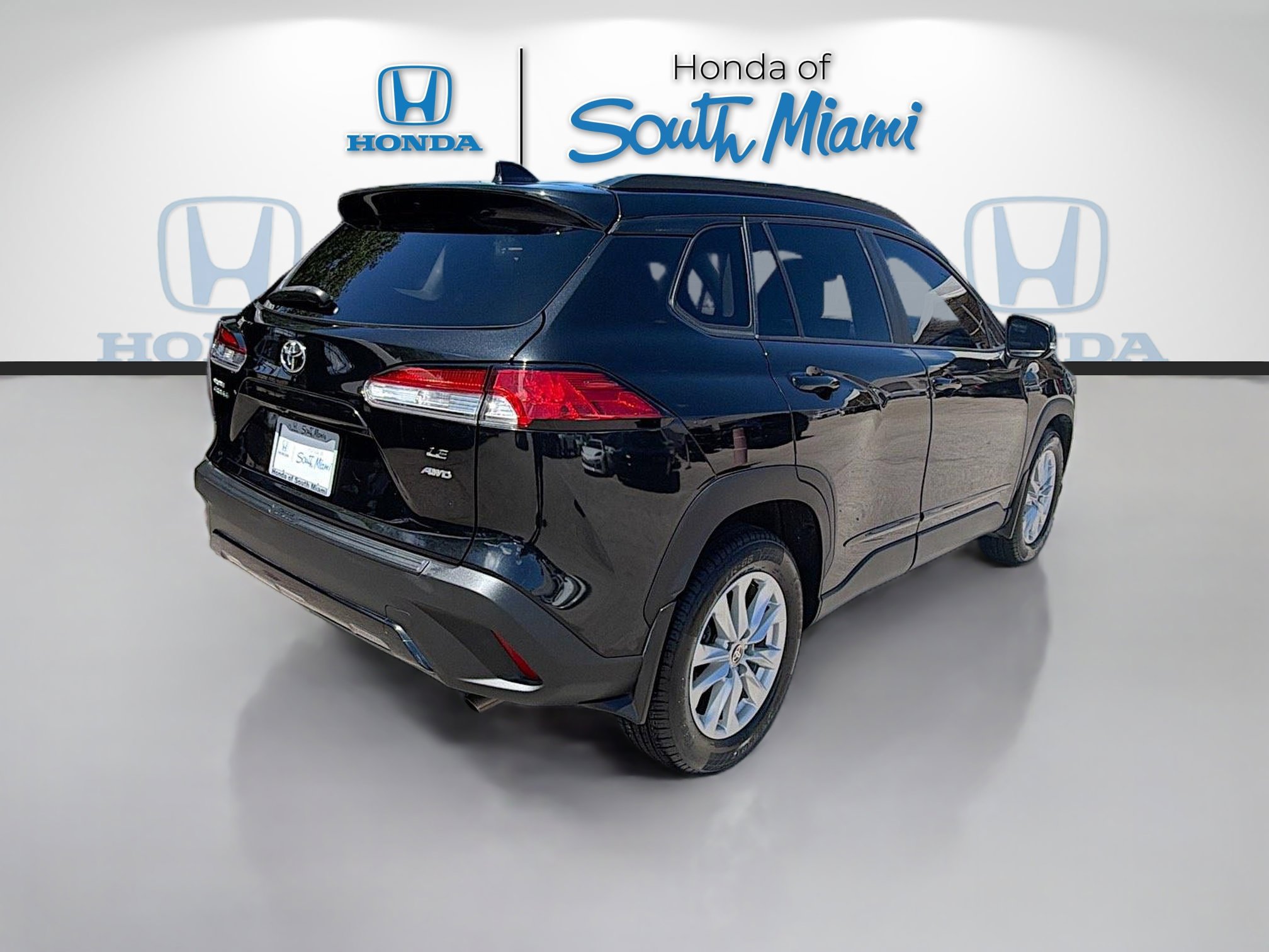 Used 2022 Toyota Corolla Cross LE AWD/4WD image 7