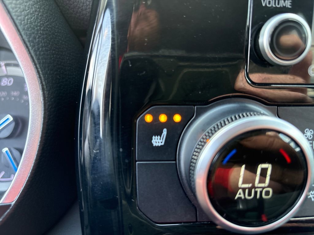 Used 2022 Toyota Highlander XLE image 27