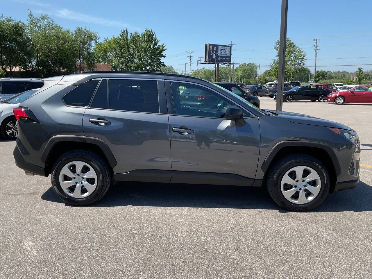 Used 2019 Toyota RAV4 LE w/ All Weather Liner Package AWD/4WD image 9