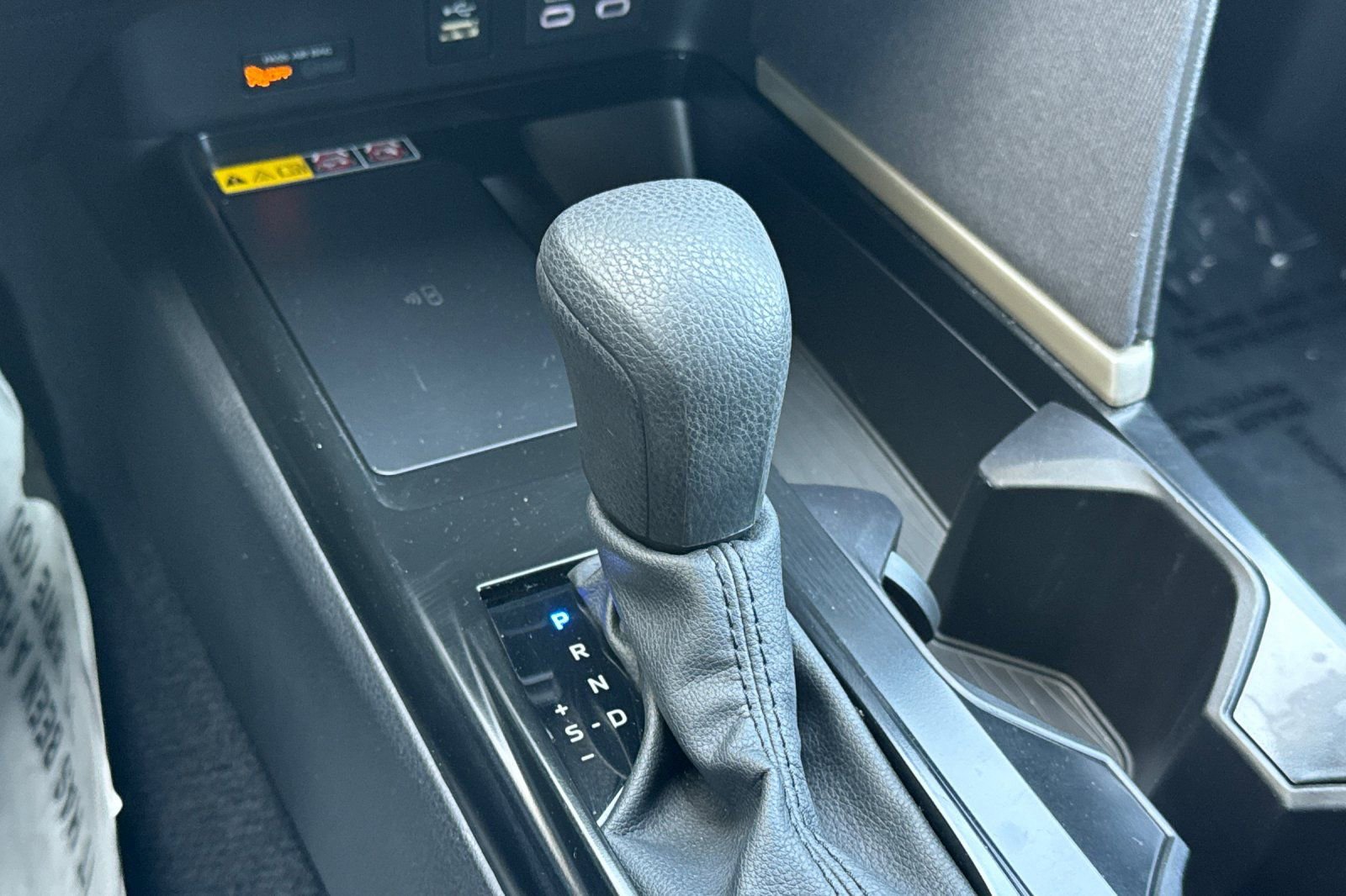 Used 2025 Toyota Camry LE FWD image 27