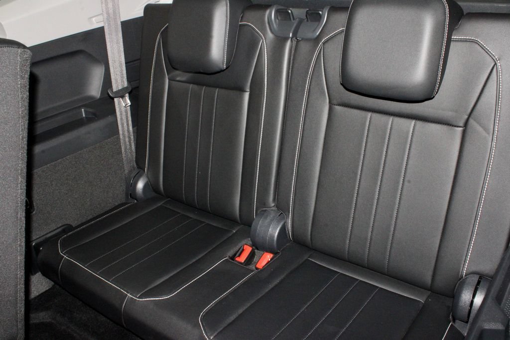 Used 2024 Volkswagen Tiguan SE FWD image 23