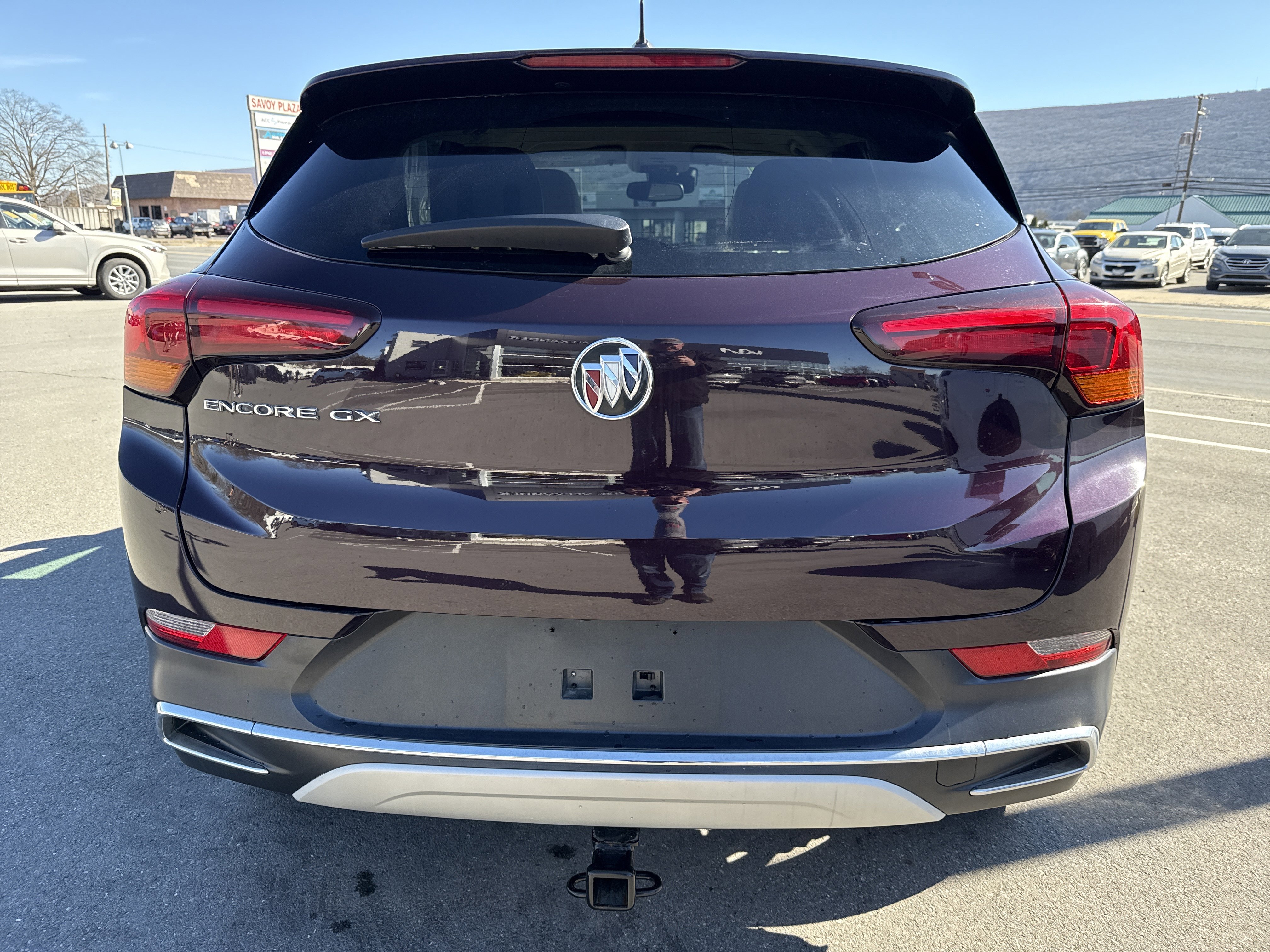 Used 2020 Buick Encore GX Essence image 4