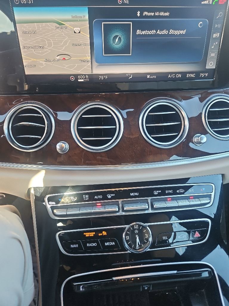 Used 2018 Mercedes-Benz E 300 4MATIC image 15