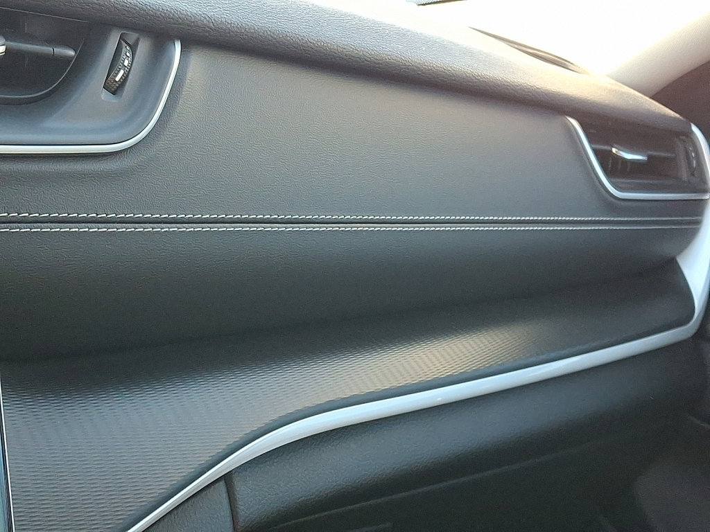 Certified 2023 Jeep Grand Cherokee Laredo image 31