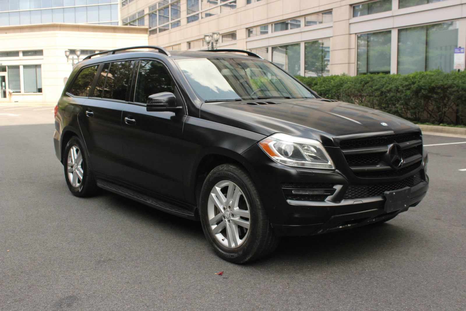Used 2016 Mercedes-Benz GL 320 BlueTEC 4MATIC w/ Premium I Package image 1