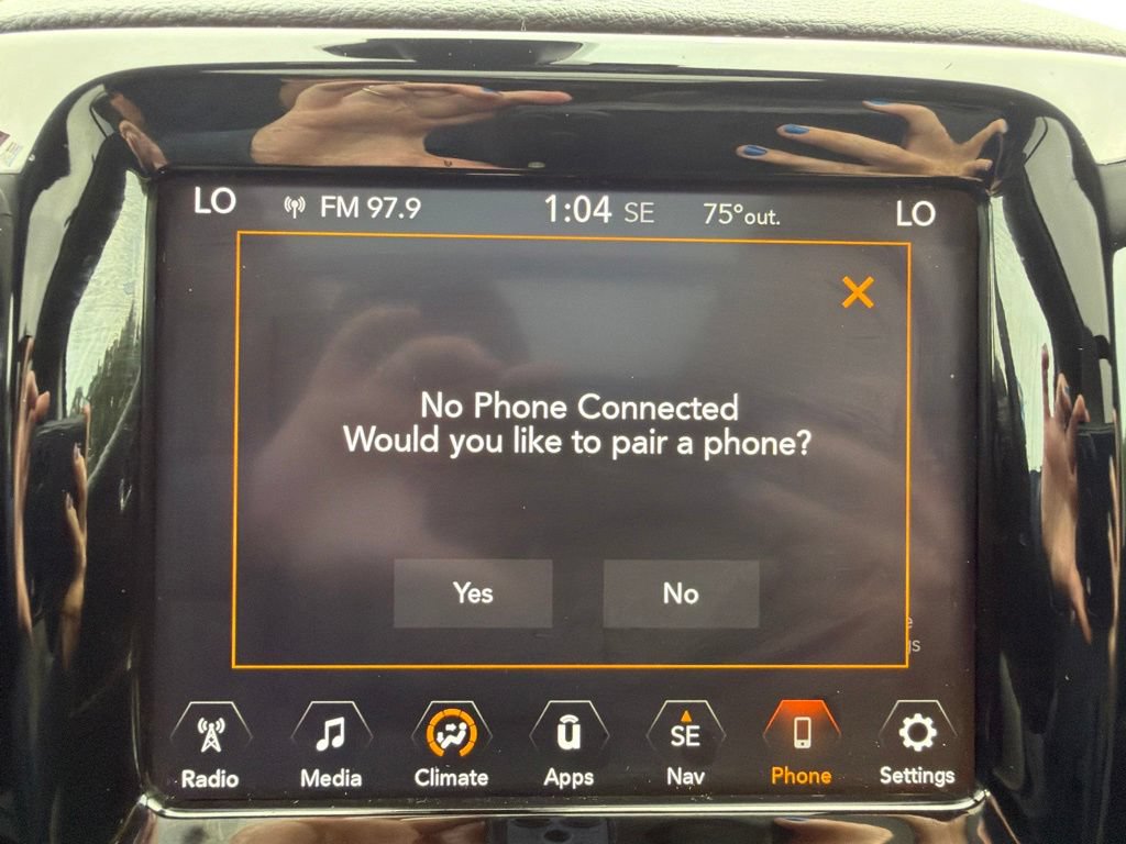Used 2018 Jeep Compass Limited w/ Navigation Group AWD/4WD image 23