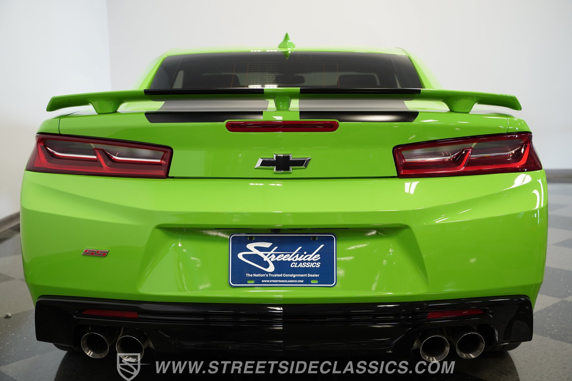 Used 2017 Chevrolet Camaro SS RWD image 11