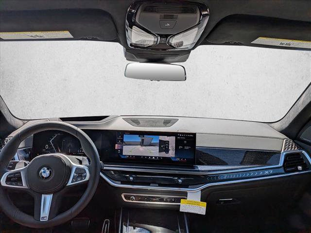 Used 2026 BMW X7 xDrive40i w/ M Sport Package AWD/4WD image 15