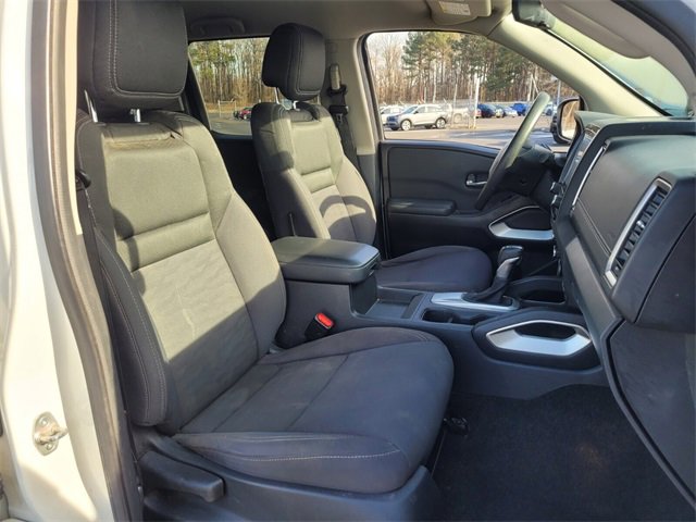 Certified 2022 Nissan Frontier SV image 16