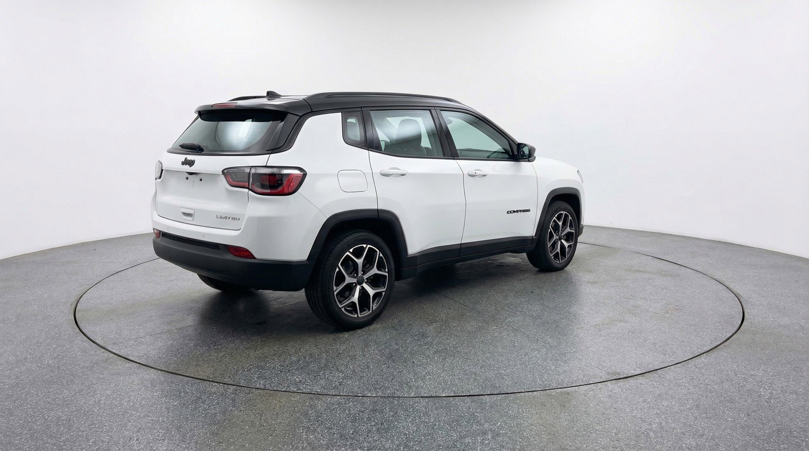 Used 2025 Jeep Compass Limited AWD/4WD image 9