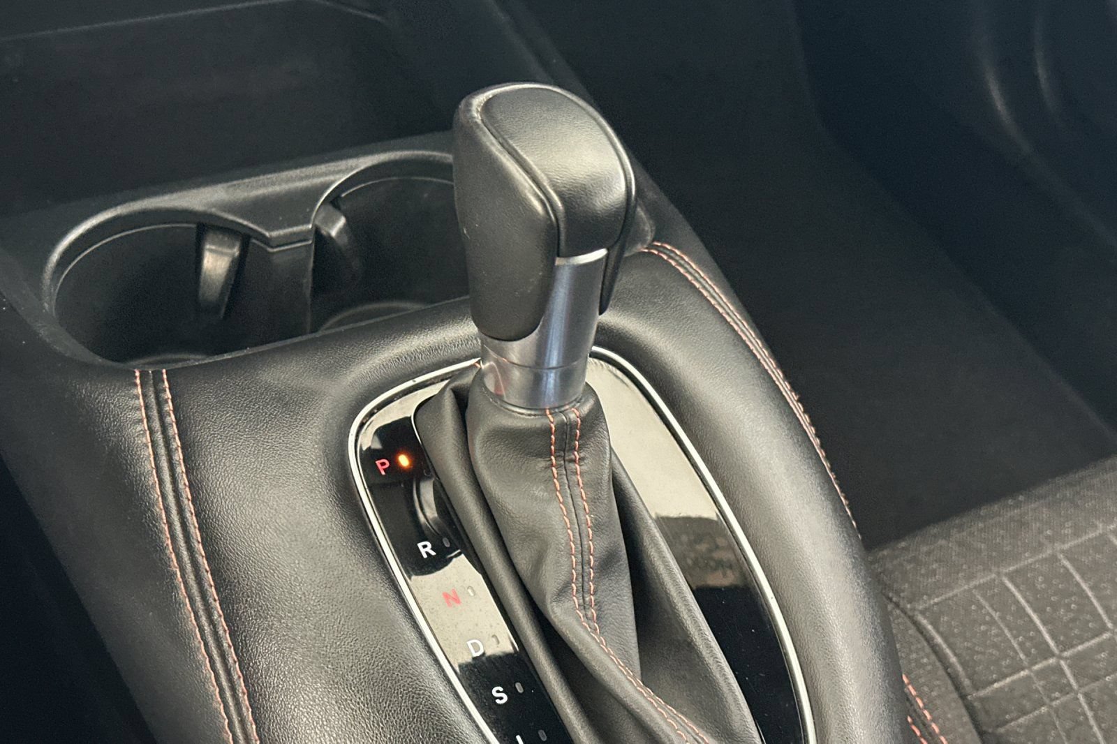 Certified 2025 Honda HR-V Sport image 21