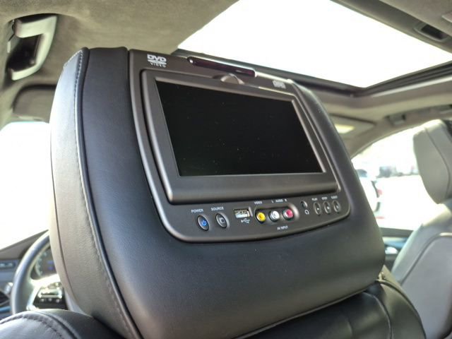 Used 2018 Cadillac Escalade Platinum image 12