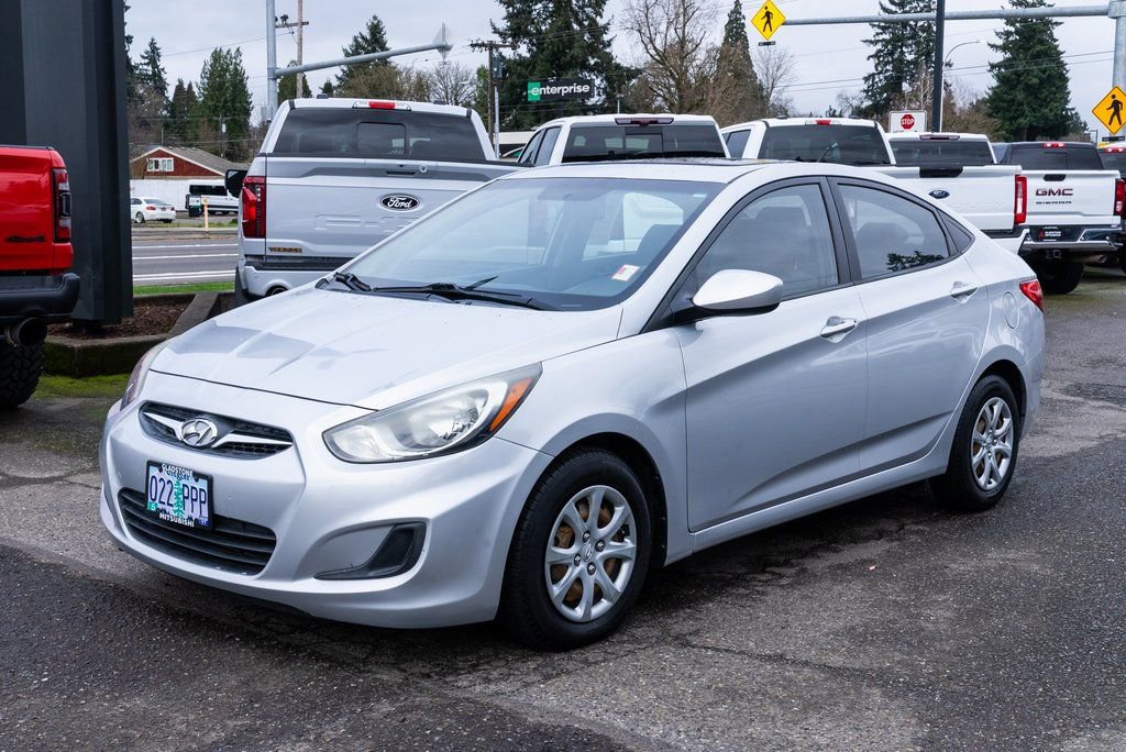 Used 2014 Hyundai Accent GLS image 3