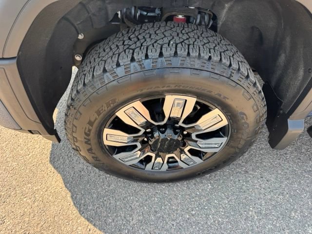 Used 2026 GMC Sierra 3500 Denali AWD/4WD image 34