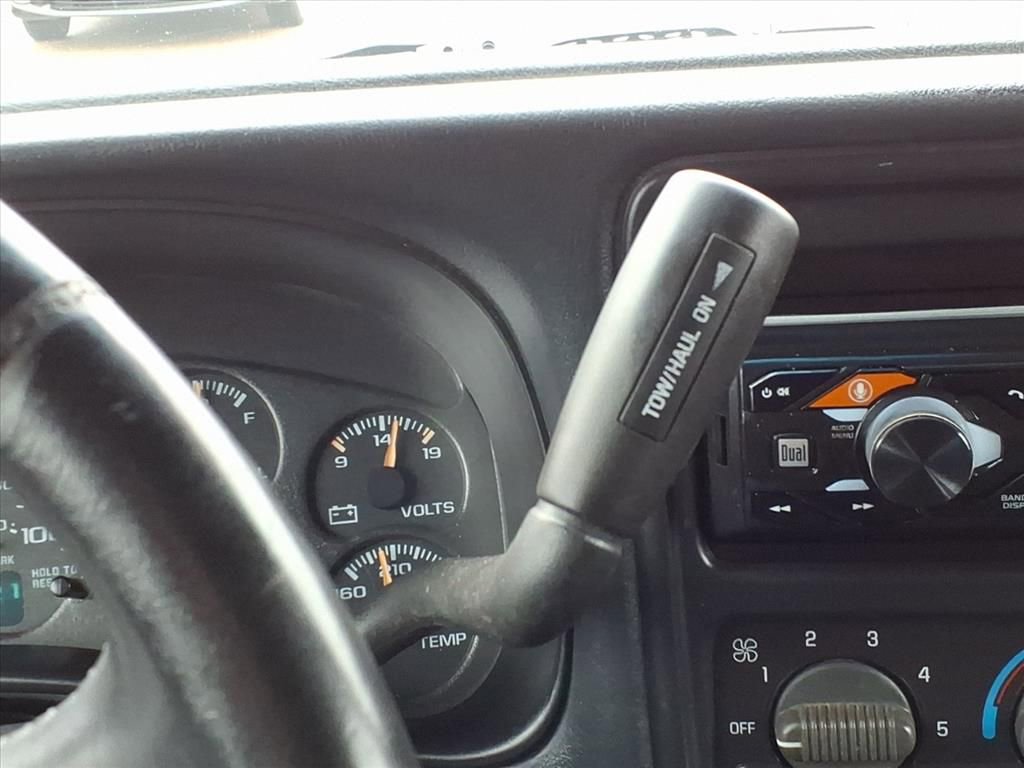 Used 2001 Chevrolet Silverado 1500 LS w/ Firm Ride Suspension Pkg image 18