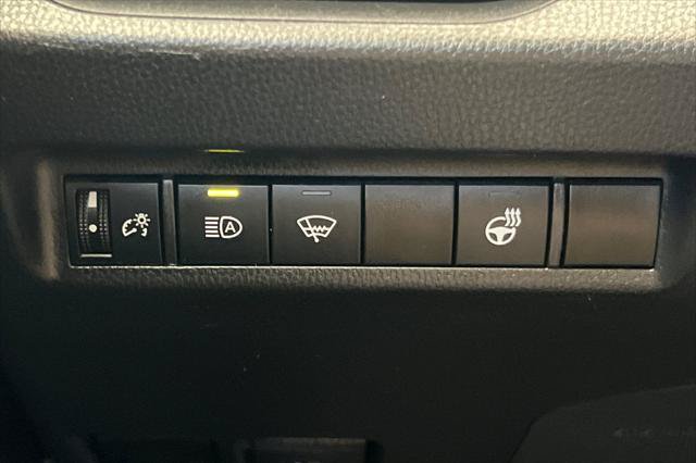 Certified 2022 Toyota RAV4 XLE w/ XLE Grade Weather Package AWD/4WD image 30