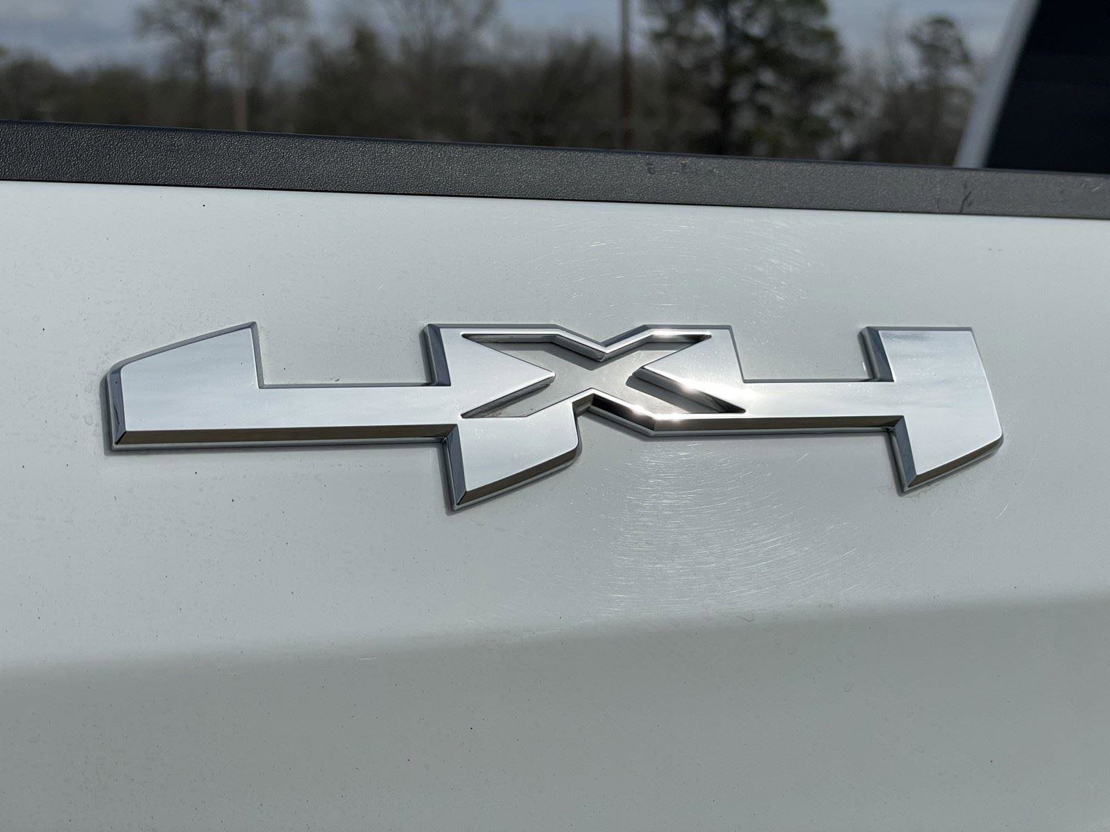 Used 2025 GMC Sierra 1500 SLT image 60