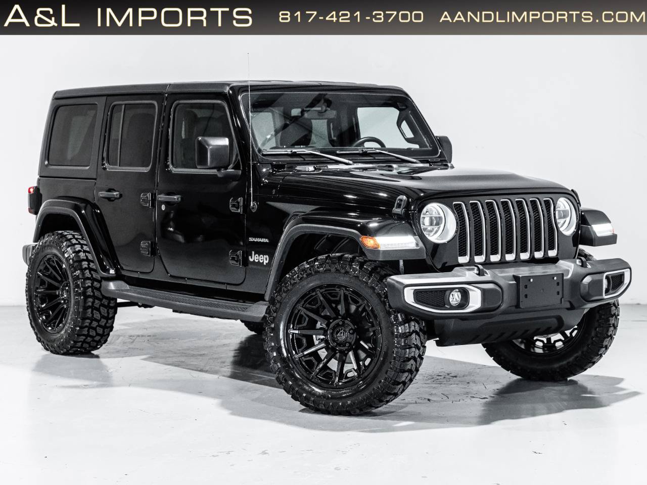 Used 2023 Jeep Wrangler Unlimited Sahara w/ LED Lighting Group AWD/4WD image 1