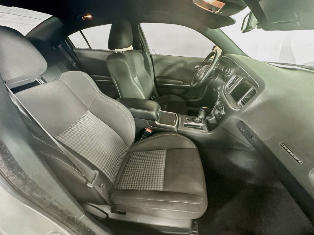 Certified 2021 Dodge Charger R/T RWD image 33