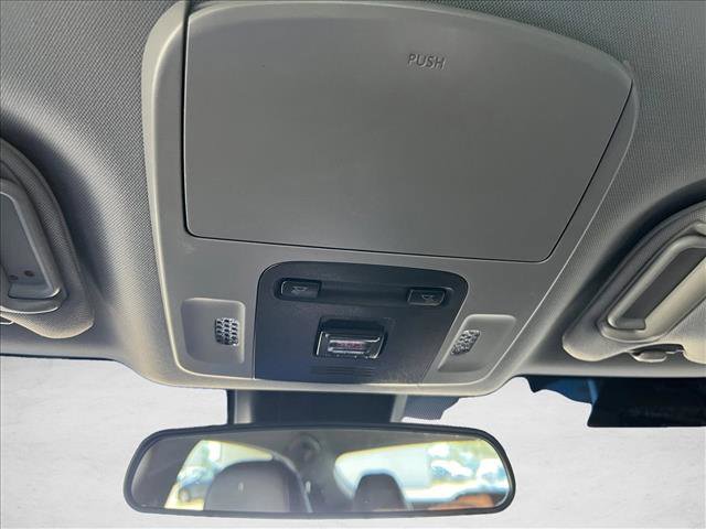 Used 2019 Toyota Camry SE FWD image 15