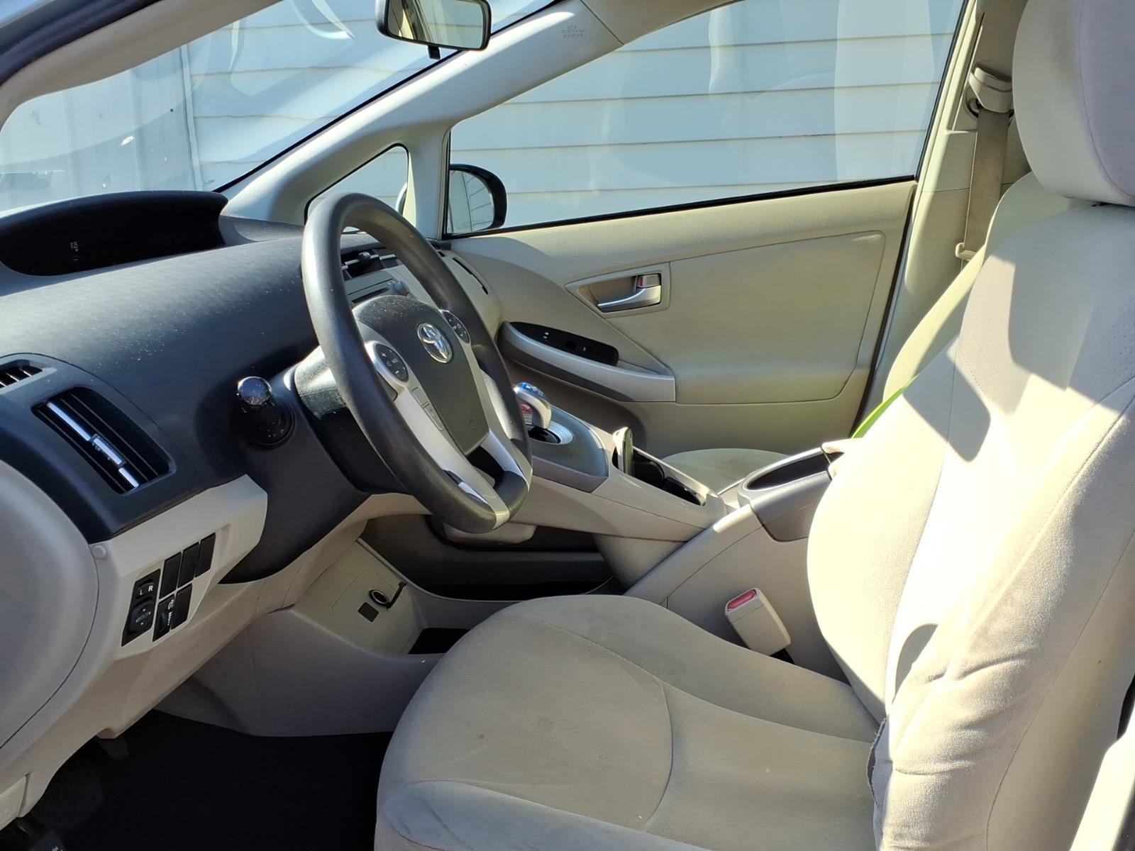 Used 2014 Toyota Prius Two FWD image 7