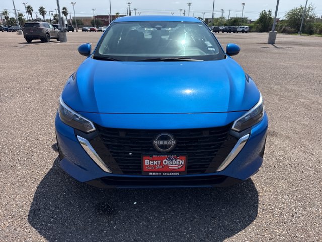 Used 2025 Nissan Sentra SV FWD image 2