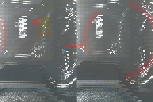 Certified 2025 Toyota RAV4 LE image 30