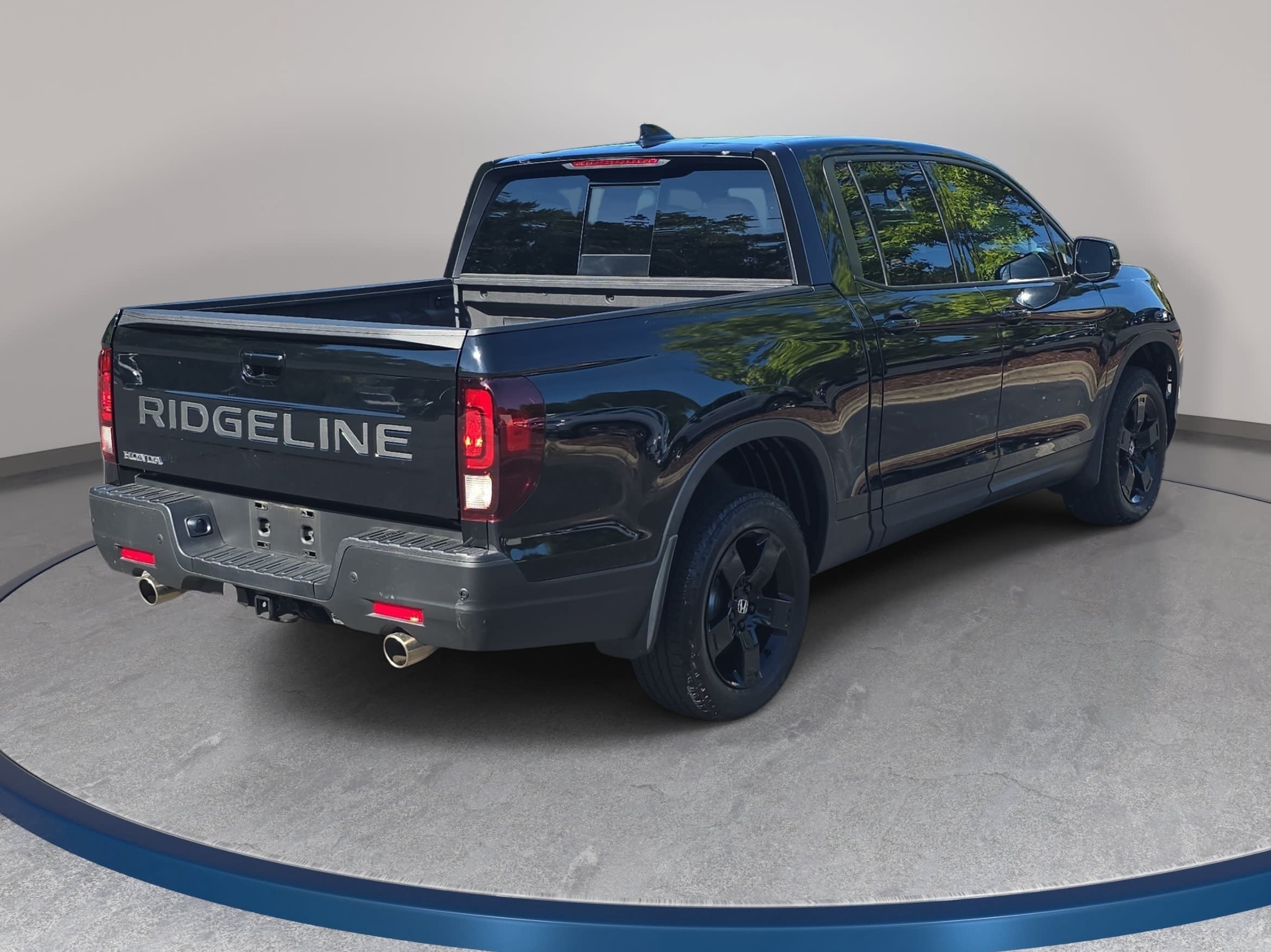 Certified 2025 Honda Ridgeline Black Edition image 5
